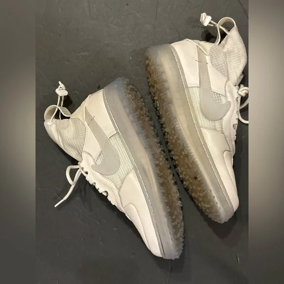 Nike Air Force One High - Gore Tex Phantom White size 7.5 Excellent condition